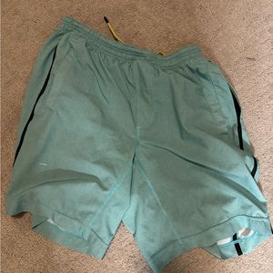 Lululemon LG shorts